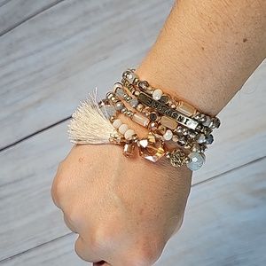 NY&Co Inspire gold beaded bracelet set
